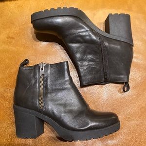 Black Vagabond Ankle Boots, 40